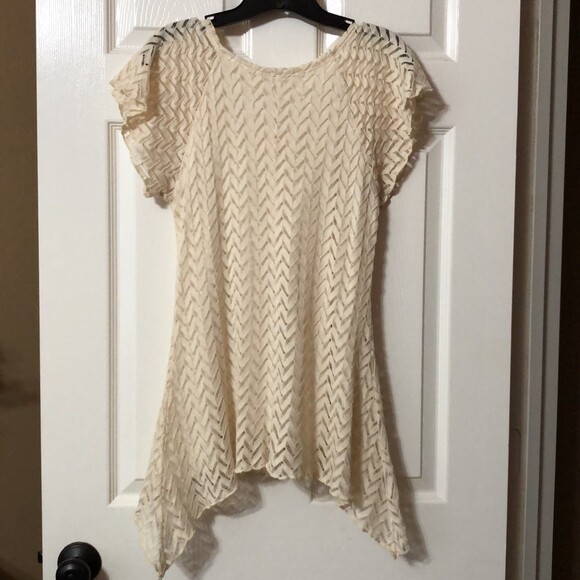 Short Sleeve Scoop Neck Blouse Chevron Pattern Womens Size Small Cream - Picture 4 of 6